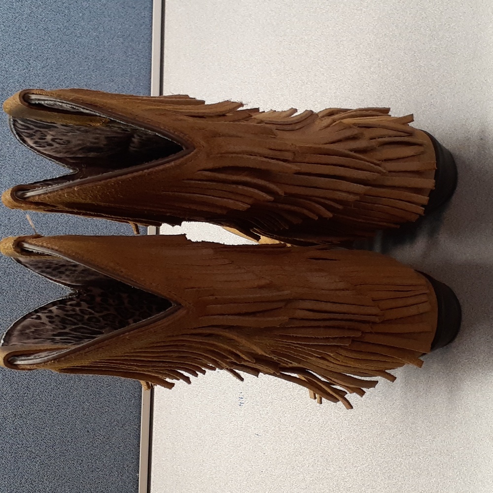 Dingo Brown Fringed Heeled Boots - Picture 5 of 8